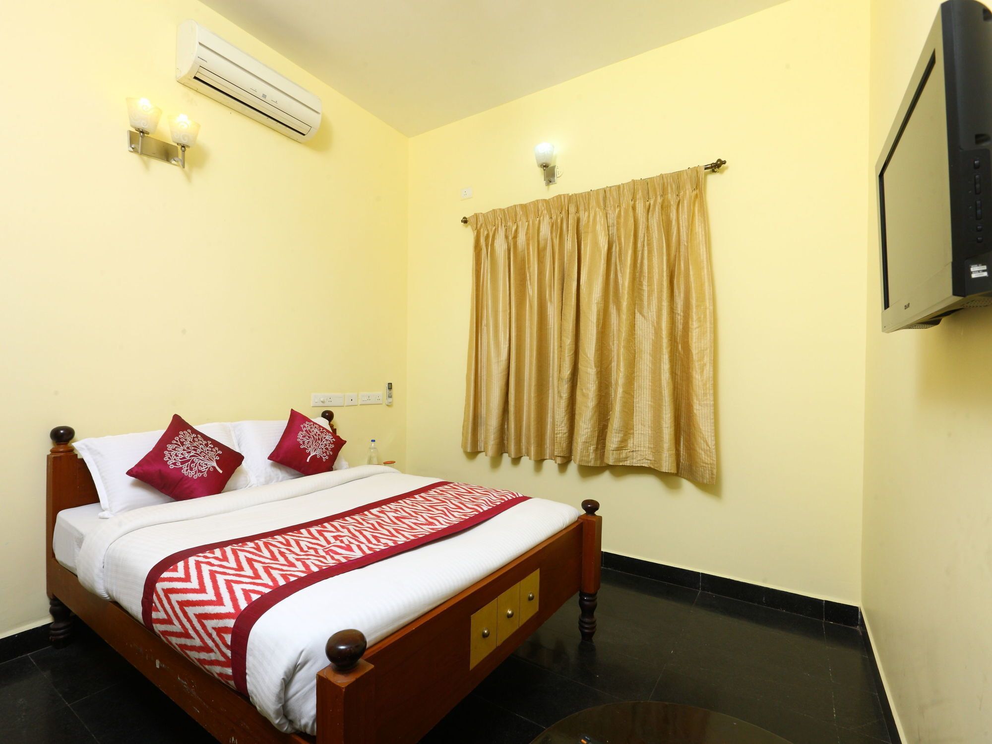 Oyo 10630 Hotel Nano Turf Madurai Eksteriør bilde